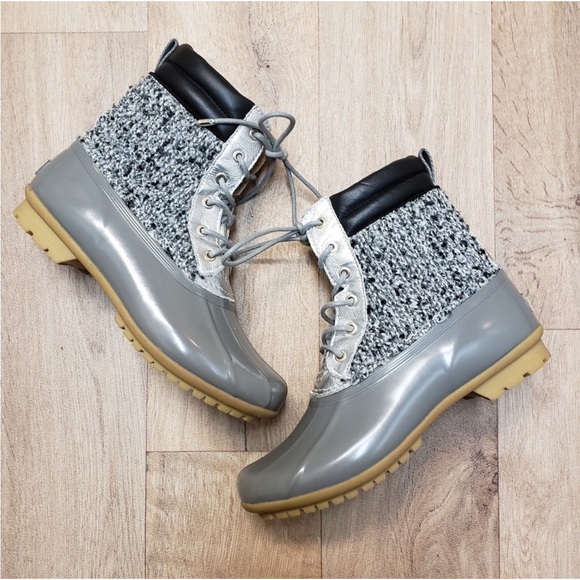 Sam Edelman Shoes - Women's Sam Edelman Caldwell
Duck Boots Grey & Silver Size 8 snow boots